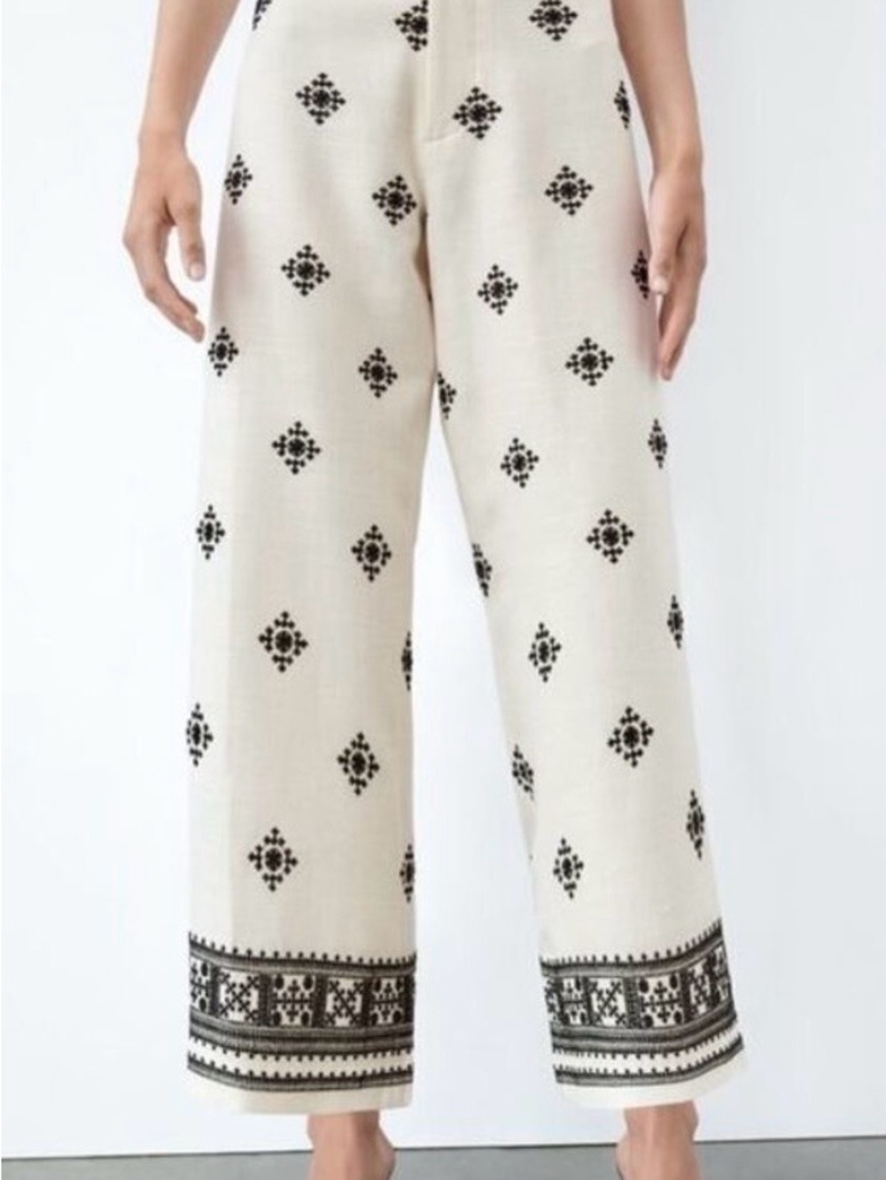 Zara Linen Blend Embroidered Cream Wide-Leg Pants with Black Motif